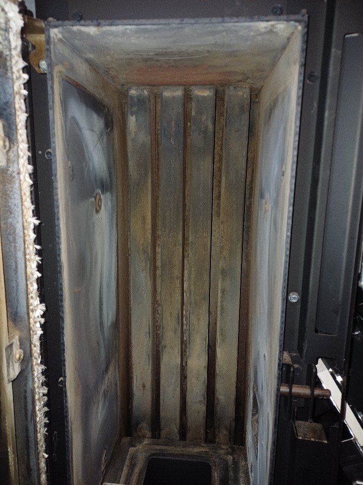 Mauvaise combustion des pellets : 6 causes et solutions